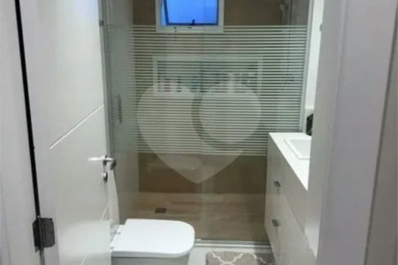 Aptº venda Mooca, 149m², andar alto, 4 dorms, 3 suítes, 2 vagas, varanda gourmet, ar condicionado.