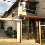 Sobrado com 234m², 3 dormitórios, sendo 1 suíte, 2 vagas, à venda na Vila Ema.