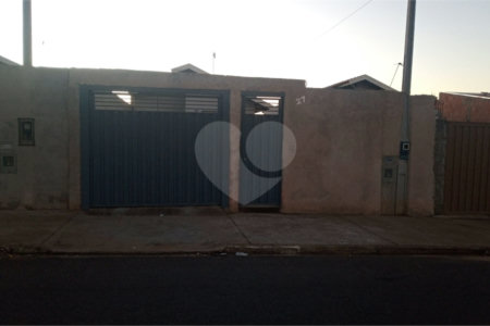 Linda Casa no Bairro Abdelnur