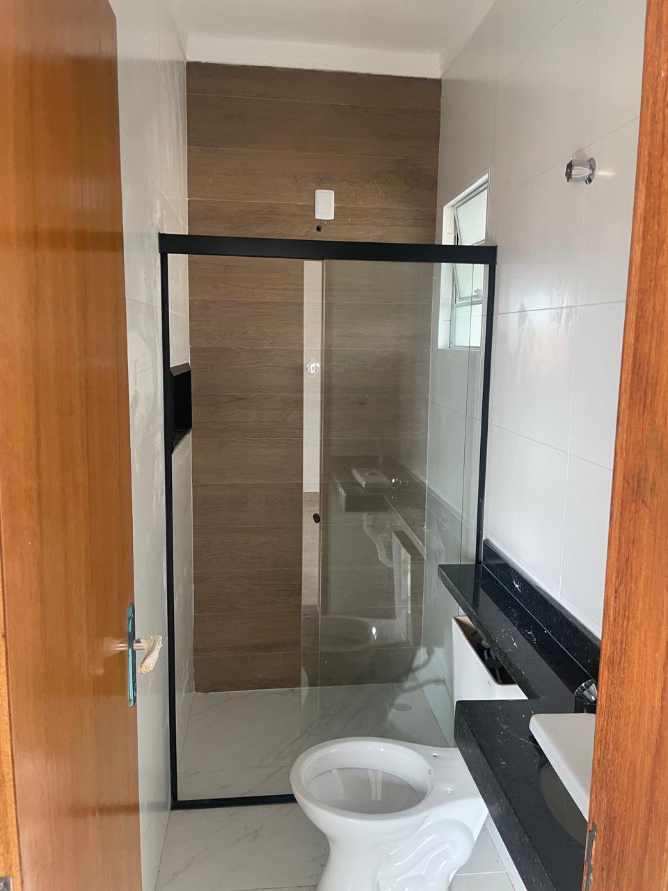 Sobrado à venda com 2 quartos, sendo 1 suíte, em Jardim Princesa, Praia Grande - SP