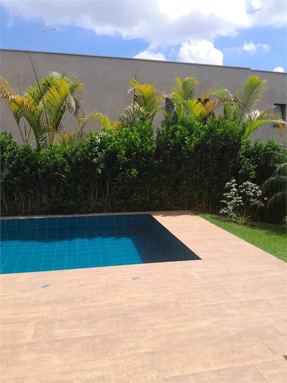 Casa à venda com 3 suítes em Moinho Velho, Cotia, SP