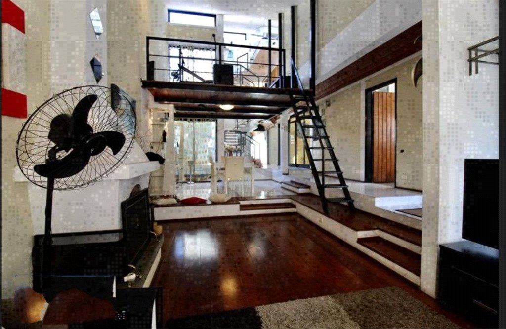 Casa à venda ou para alugar com 4 quartos, sendo 2 suítes, em Brooklin, São Paulo, SP