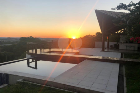 Mansão de Luxo em Louveira: Viva o Sonho no Condomínio Jardim Primavera