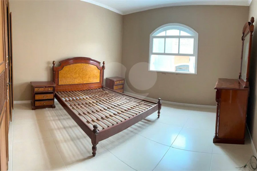 Casa para locação e venda 250m² - Vila Guarani.