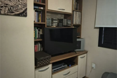 Oportunidade Imperdível: Conforto e Vista Privilegiada! ?Localizado estrategicamente em frente ao Tietê Plaza Shopping, este apartamento é o equilíbrio perfeito entre sofisticação e praticidade. 75m2 Área Útil com 3 Dorms , sendo 1 suite , com VAGA LIVRE DEMARCADA .