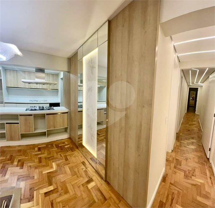 Apartamento à venda com 3 quartos, sendo 1 suíte, em Alto da Boa Vista, São Paulo, SP