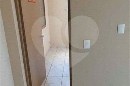 Apartamento no Condomínio Residencial Jardim das Torres