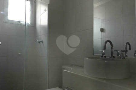 APARTAMENTO PARAÇAÇÃO COM 3 DORMITÓRIOS E 2 VAGAS DE GARGEM NA VILA ANASTÁCIO