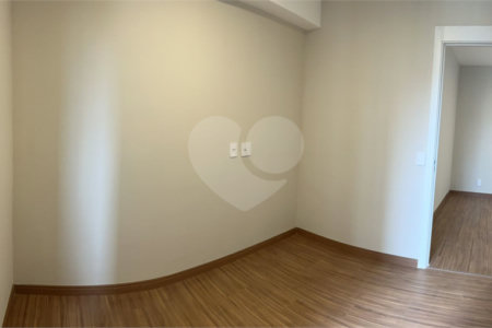 Apartamento de 40m² na Mooca para venda e locação - 2 dormitórios.