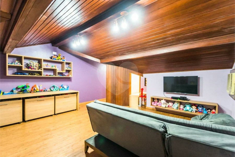 Casa à venda ou para alugar com 4 suítes em Saúde, São Paulo, SP