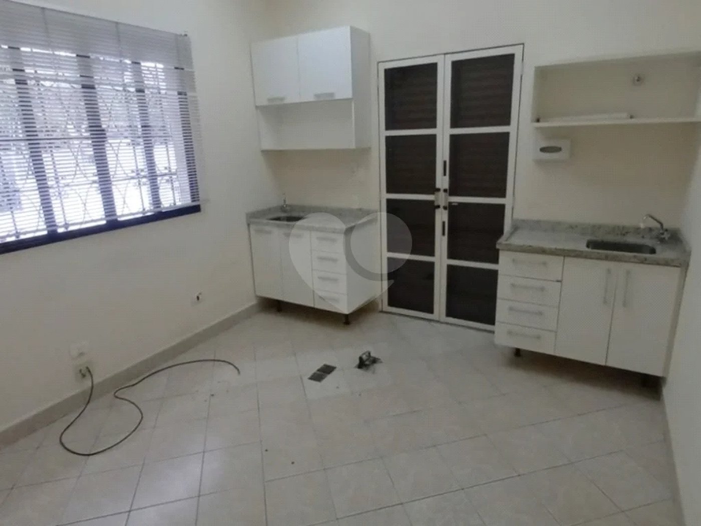 Sobrado comercial para locação em Perdizes | 160m² | 2 Andares | 7 Salas