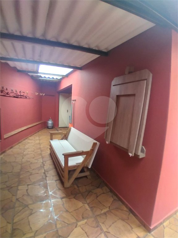 Casa + salão comercial na Vila Vista Alegre