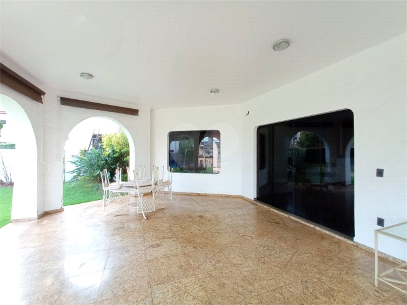 Casa térrea no Condomínio Faber I.