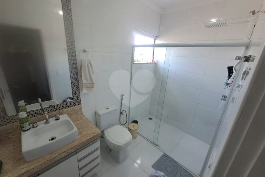Linda Casa 3 dormitórios com piscina - R$ 950.000,00
