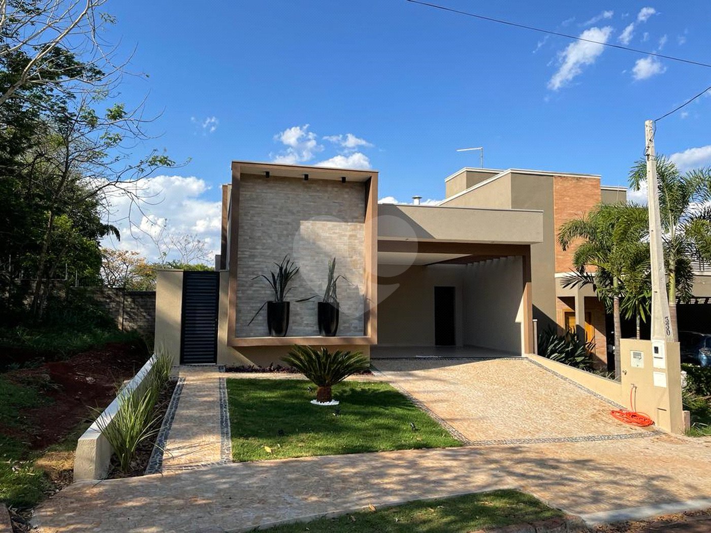 Casa térrea no Condomínio Buona Vita, localizado na cidade de Ribeirão Preto/SP.