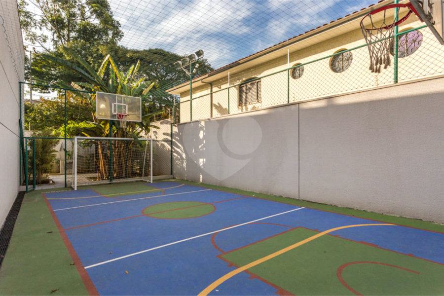 Apartamento à venda na Vila Mariana de 100m² com 3 dormitórios, 2 suítes, 2 vagas e lazer