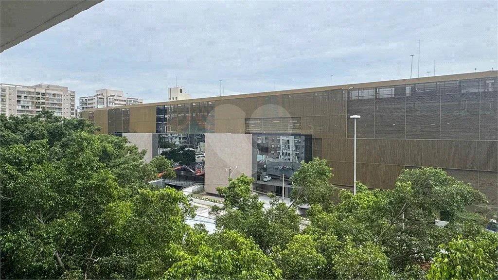 Studio mobiliado de 26m para locação em Moema