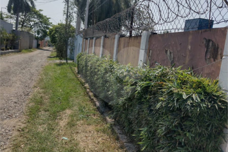 Indaiatuba- Recreio Internacional Viracopos - Terreno com 1000 ms - construido 200 ms - Sobrado com 3 dorms, 1 suite, Ar condicionado nos quartos e sala, cozinha com armários, cooktop, ampla varanda - Quiosque com churrasqueira e piscina , playground, garagem, deposito - R$ 1.500.000,00 - não ace