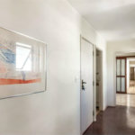 Este elegante apartamento em Higienópolis oferece 224m² de área muito bem distribuída, perfeito para quem valoriza conforto
