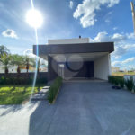 Casa à Venda no Condomínio Damha II