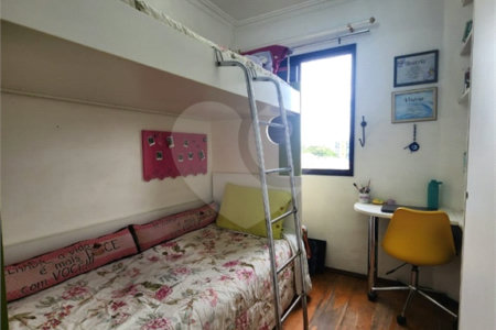 Apartamento com 70m² , 2 dormitórios , sendo 1 suíte , 2 vagas , à venda no Bosque da Saúde.
