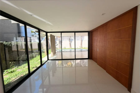 CASA À VENDA CONDOMINIO PORTAL BRAGANÇA | 4 SUÍTES | PISCINA