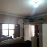 Casa térrea para venda, com 2 dormitórios, sendo 1 suíte.