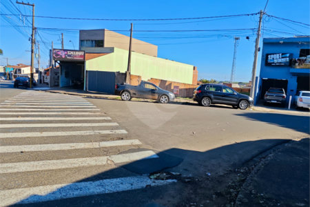 Oportunidade Comercial: Terreno de 525m² em Localização Estratégica no Parque Sissi!