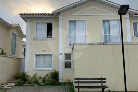 Casa em Condomínio Fechado no Residencial Jardins