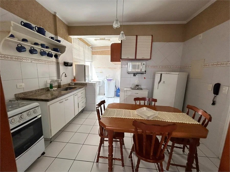 Salto- Sp - Locação - apto com 75 ms - mobiliado -Edificio Vivendas da Vila II - sexto andar - Apto mobiliado - 2 dorms, sala 2 ambiente, cozinha planejada, lavanderia, banheiro social, sacada, 01 vaga de garagem coberta - Aluguel - R$ 1.600,00 mais condominio - R$ 1.050.00 - iptu - R$ 100,00
