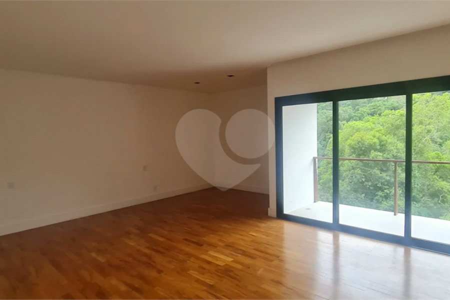 Casa à venda com 3 suítes no condomínio Alpes da Cantareira, Mairiporã - SP