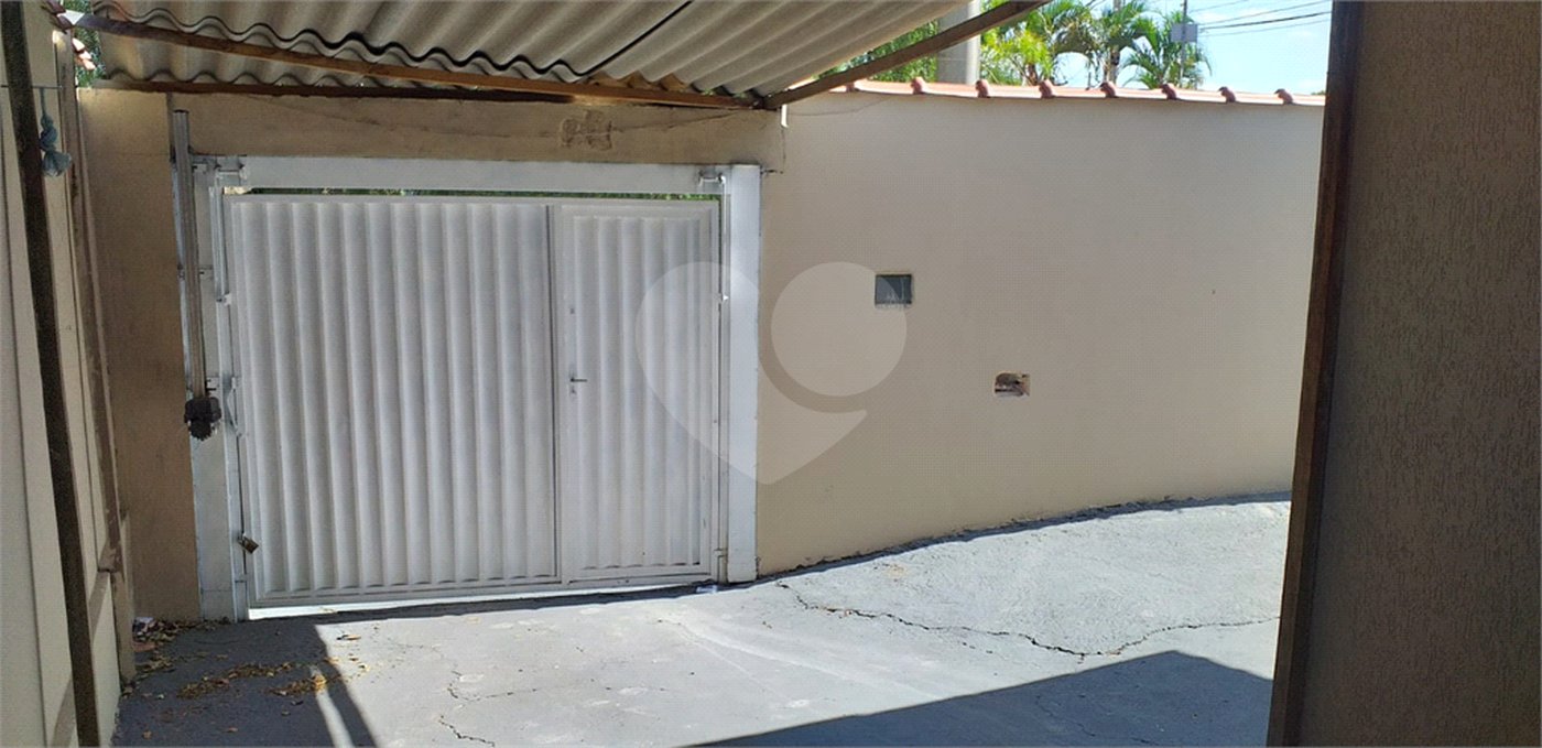 Casa térrea para venda, na cidade de Araraquara/SP.