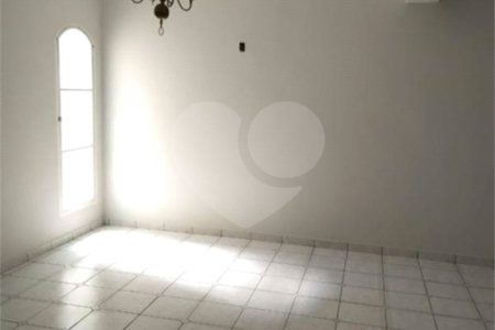 Casa à Venda no Jardim Macarengo,
