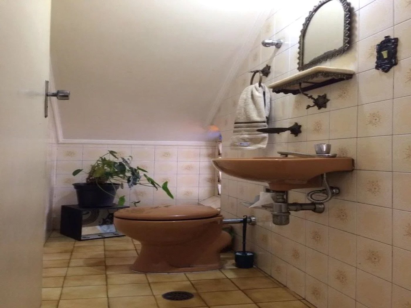 Casa à venda com 3 quartos, sendo 1 suíte, em Jardim Trussardi, São Paulo, SP