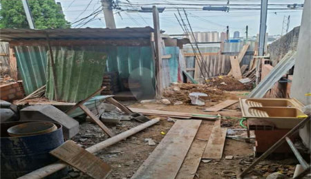Sobrado à venda com 3 quartos, sendo 1 suíte,  em Vila Elze, São Paulo, SP