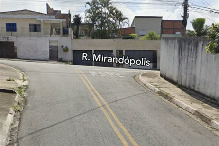 Sobrado à venda com 3 quartos em Jardim Estela Mari, Cotia - SP