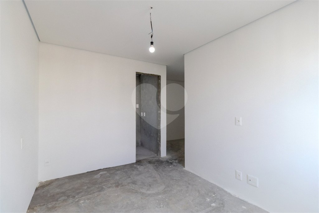 Apartamento à venda com 3 suítes em Campo Belo, São Paulo, SP