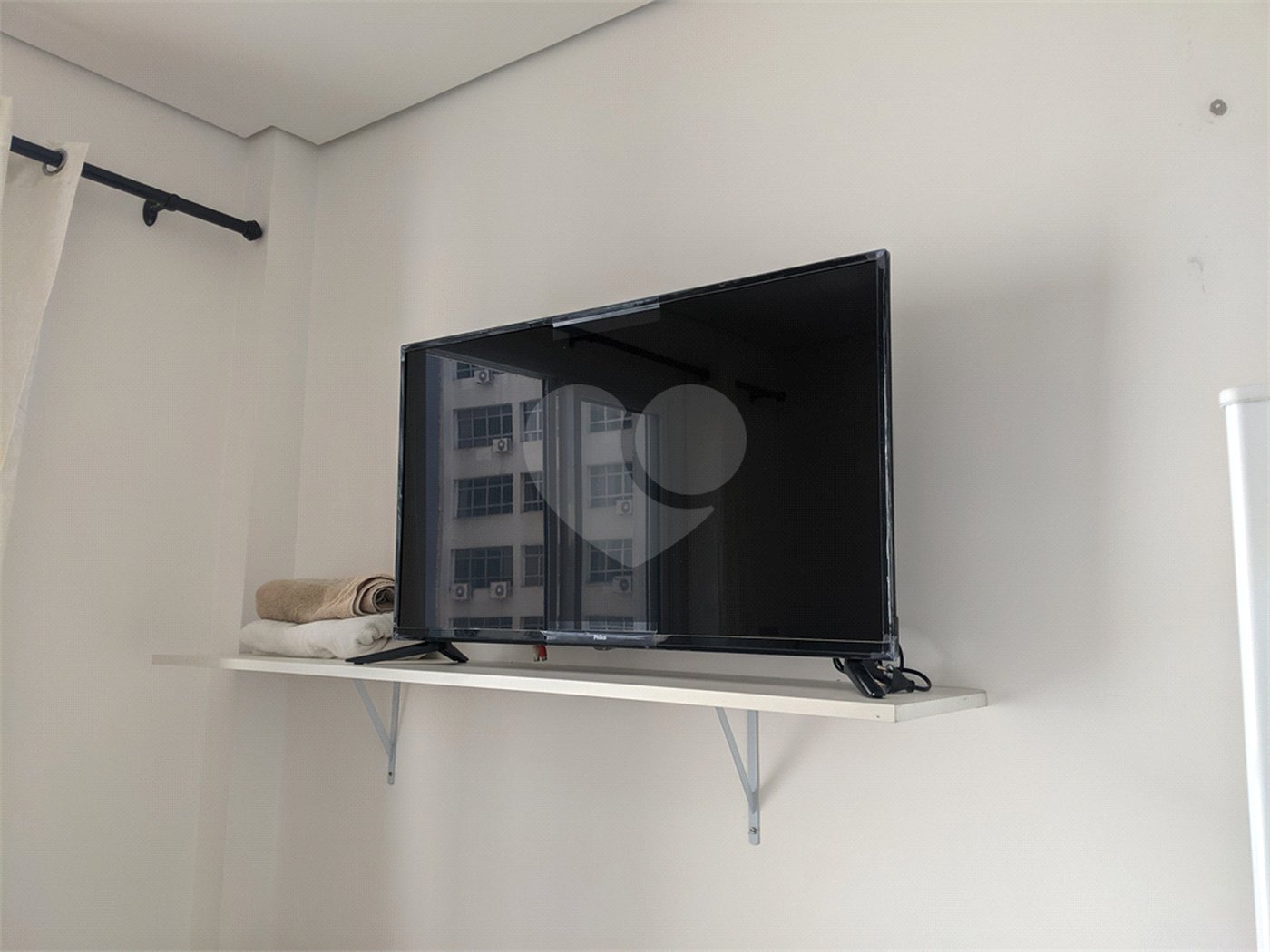 Bela Vista ! Studio novo 2400,00 !
