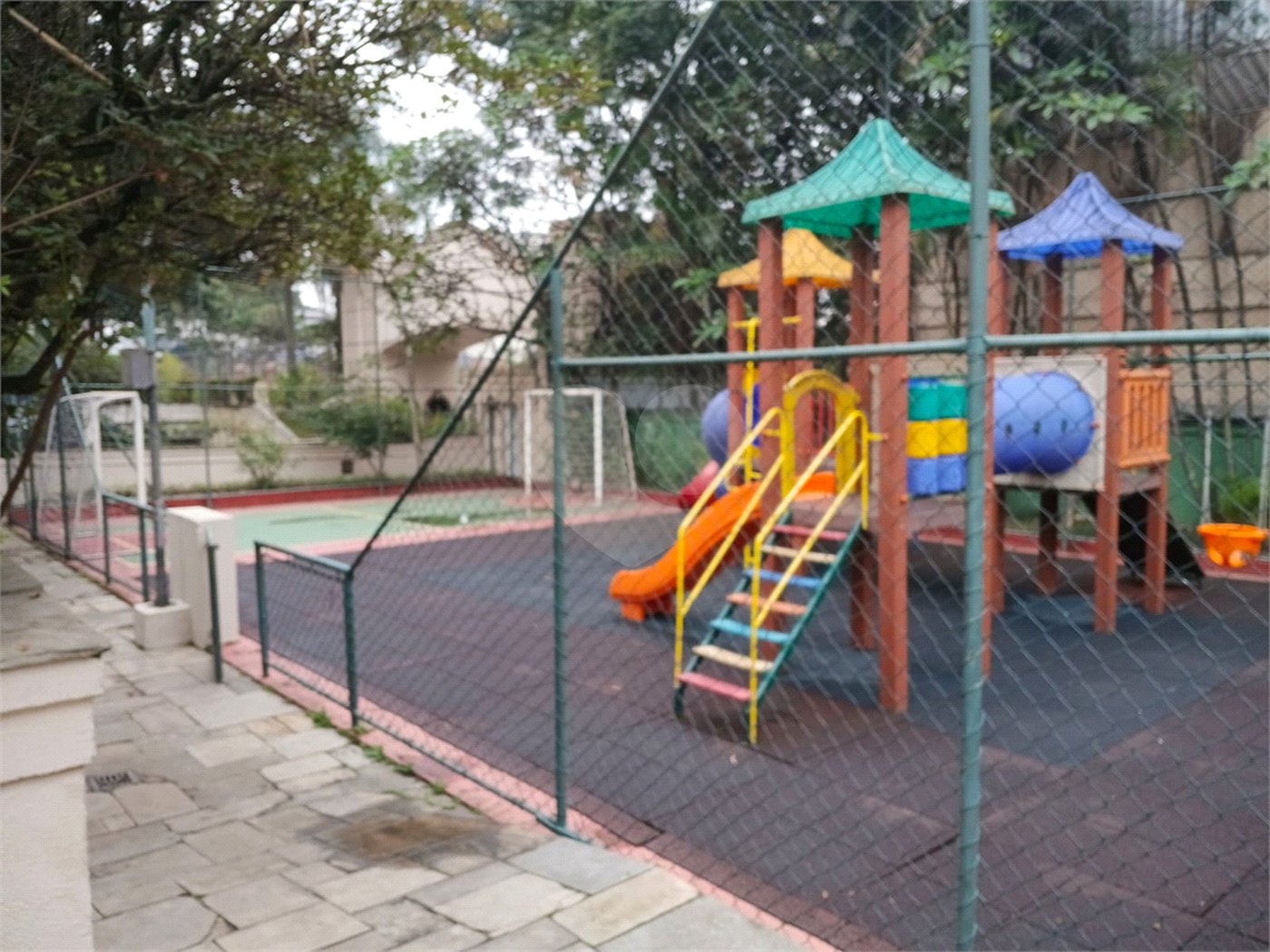 Apartamento à venda com 3 quartos, sendo 1 suíte,  em Jardim Marajoara, São Paulo, SP