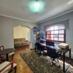 Sobrado à venda com 166 m², 3 dormitórios, 3 vagas cobertas, terraço com vista livre e 16 placas solares! Próximo à USP.