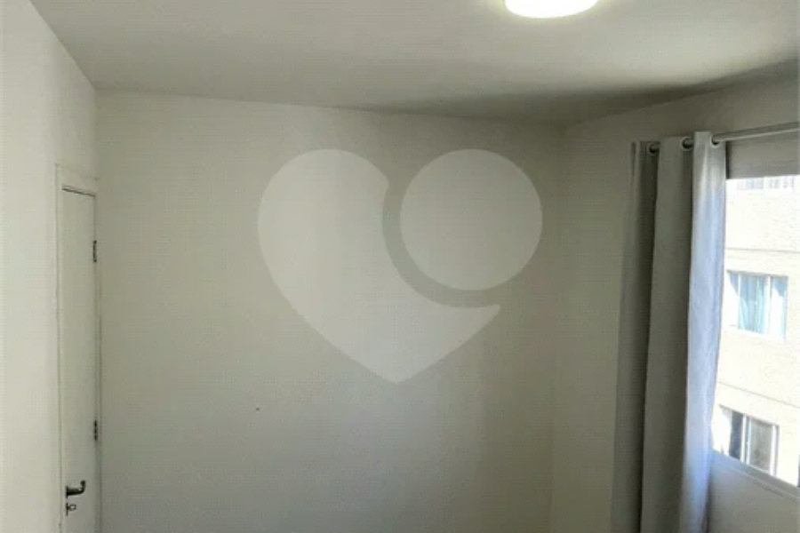 Apartamento a Venda com 2 Dormitórios Jaraguá / SP