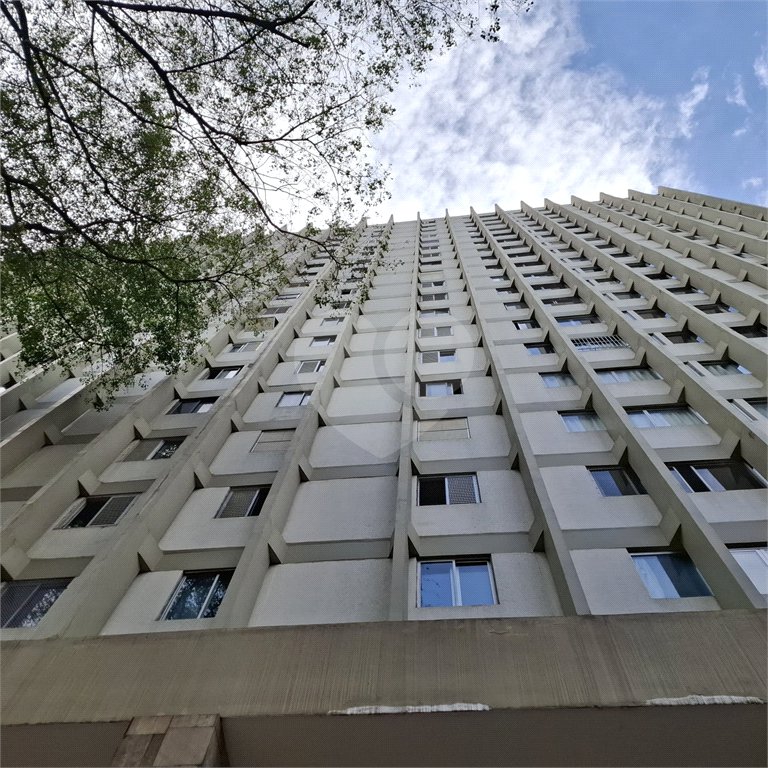 Apartamento em Pinheiros, Andar alto 02 dormitórios e 01 vaga