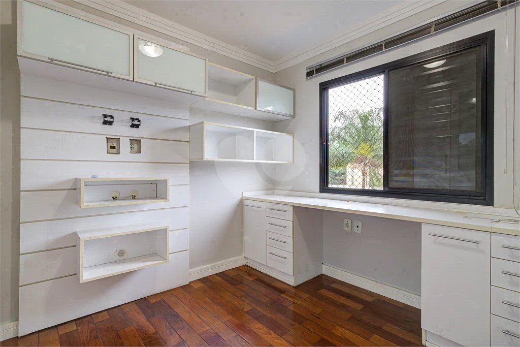 Apartamento para alugar com 3 quartos, sendo 1 suíte, em Chácara Santo Antônio, São Paulo, SP