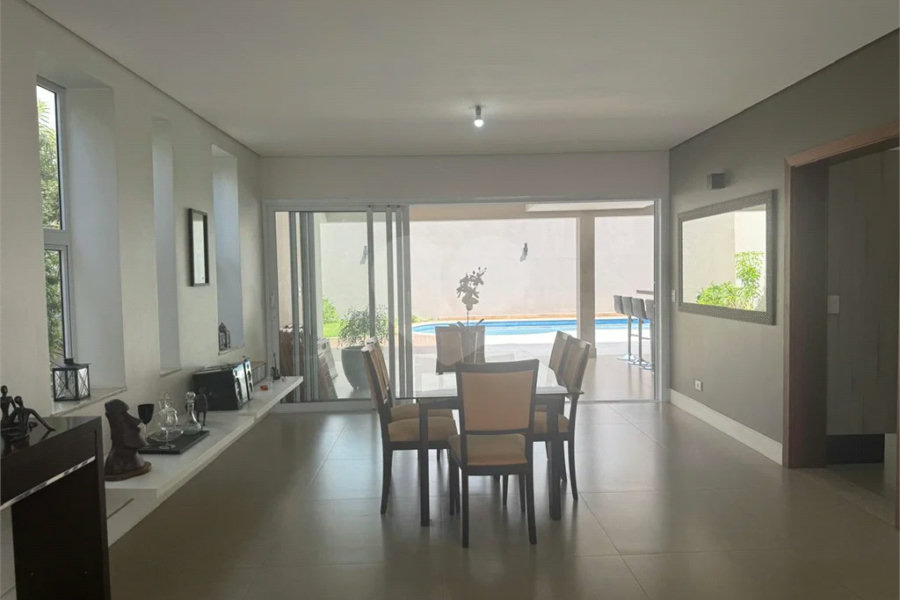 Casa de alto padrão à venda no Morada do Engenho em Piracicaba - SP.