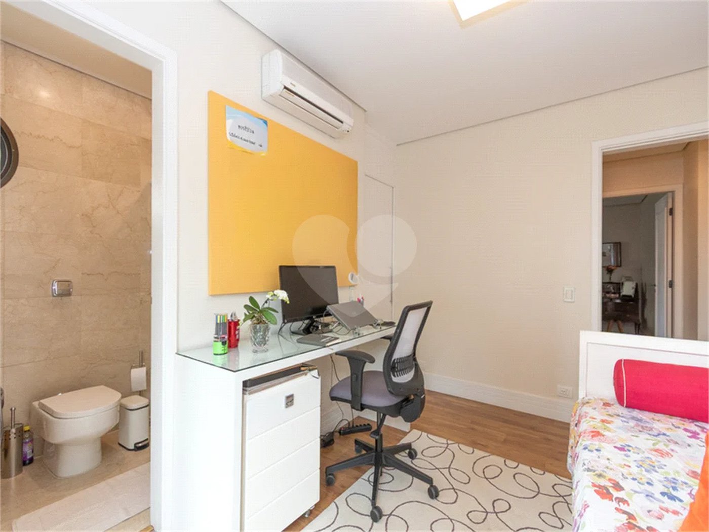 Apartamento de 233 m² à venda em Higienópolis com 4 dormitórios.