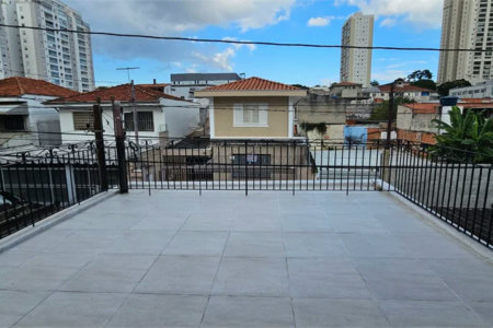Sobrado à venda com 3 quartos, sendo 2 suítes, em Ferreira, São Paulo, SP
