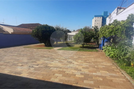 Casa térrea na Vila Prado .
