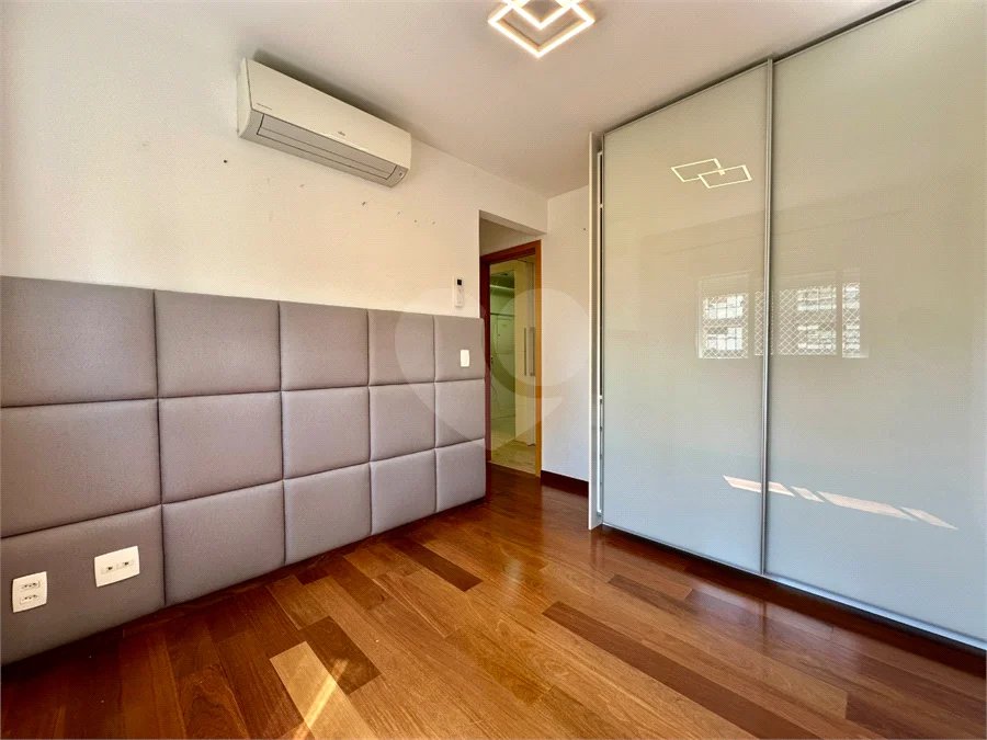 Apartamento para Locação na Vila Olímpia | 126 m² | 3 Suítes | 3 Vagas
