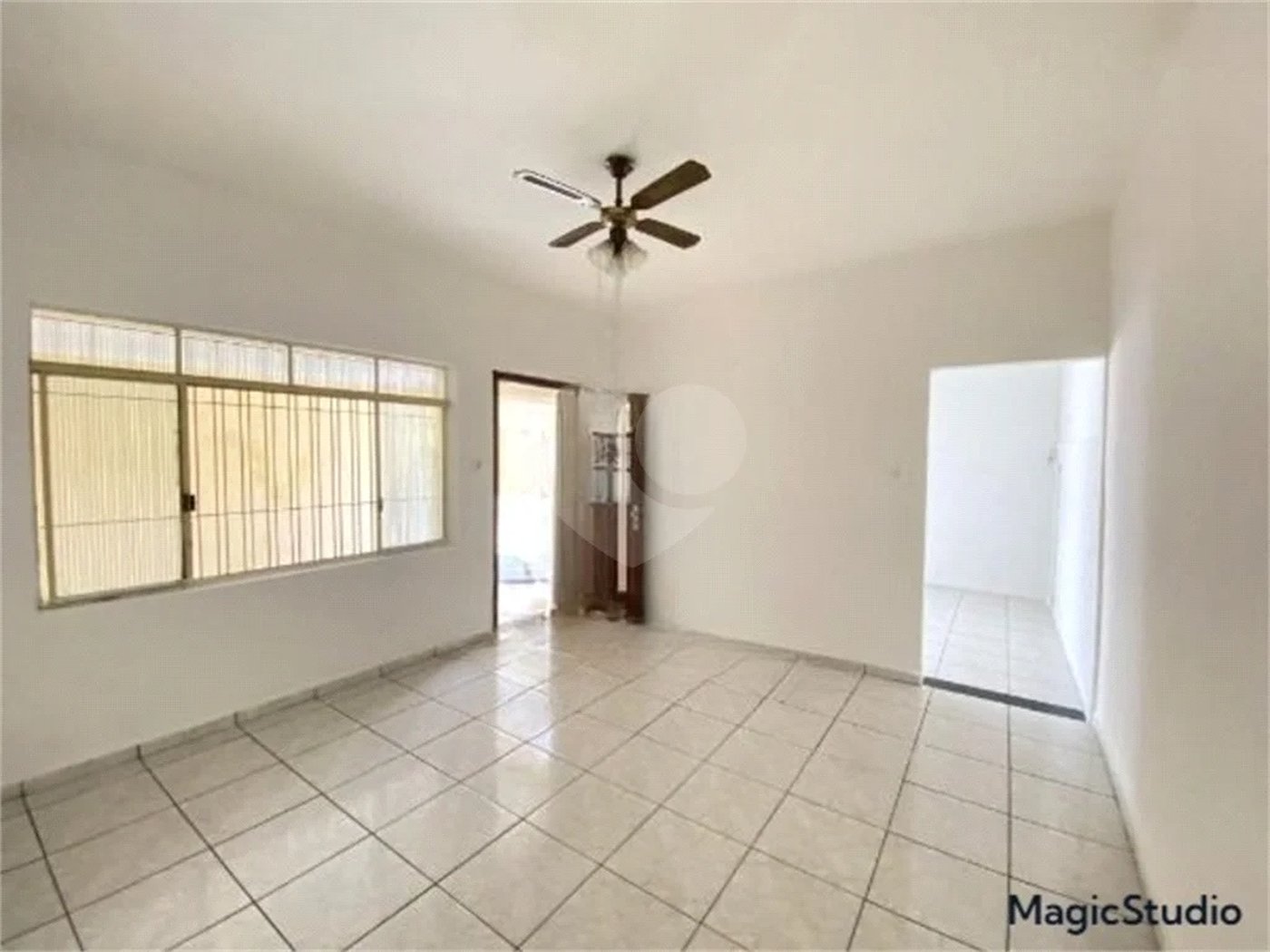 Casa com 224m², 3 dormitórios, 4 vagas, à venda na Vila Ema.