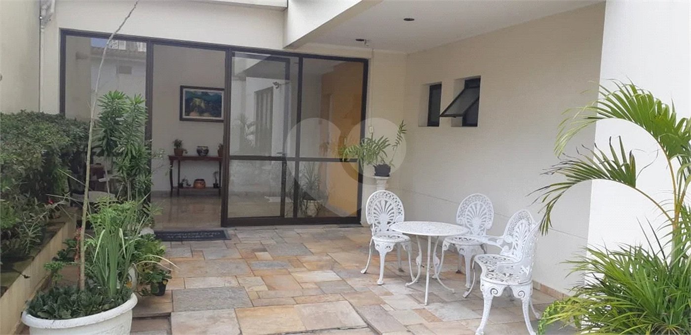 Apartamento 3 dorm, 1 suíte, 2 vagas no Belém